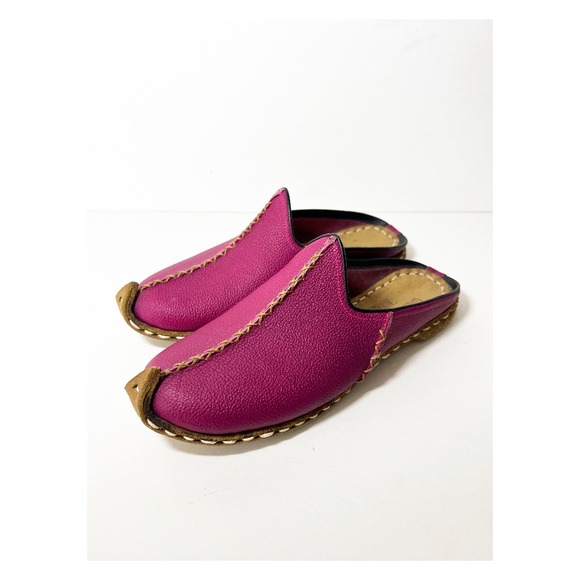 Pink Leather Yemeni Slippers: Handmade Pointy Toe Clogs, Size 7.5 - Picture 1 of 9